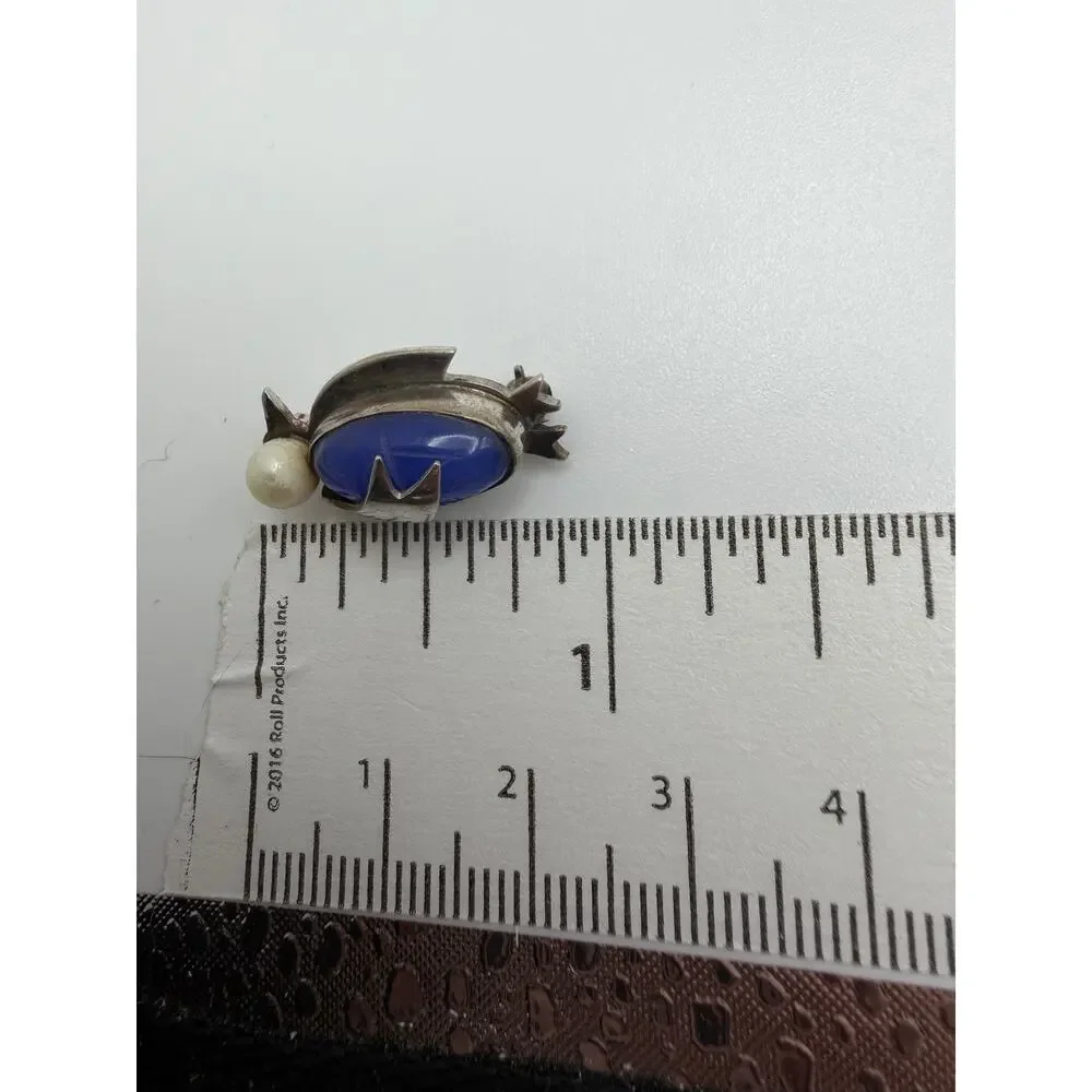 sterling silver penguin carved blue scarab pearl brooch pin WRE